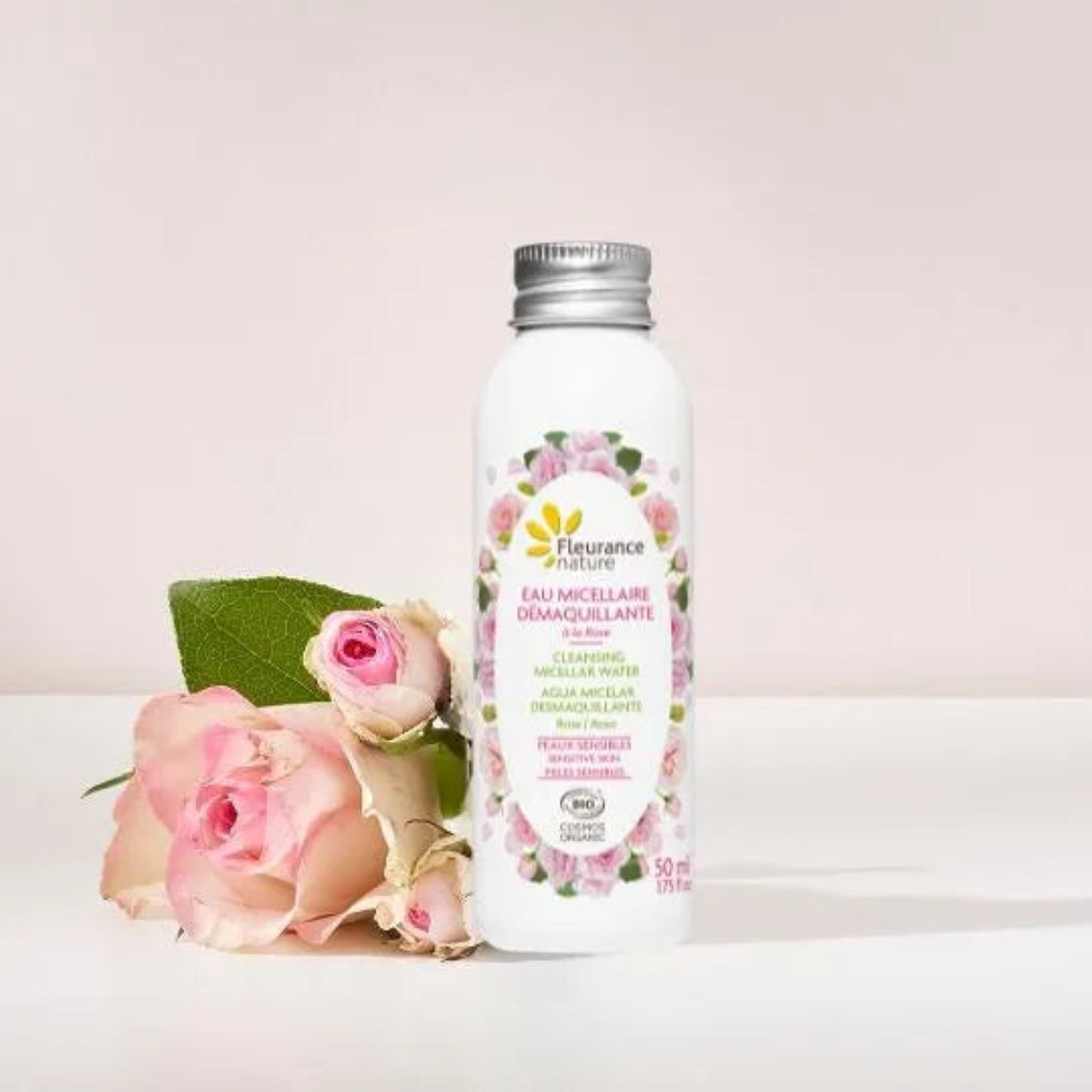 Eau micellaire démaquillante à la Rose