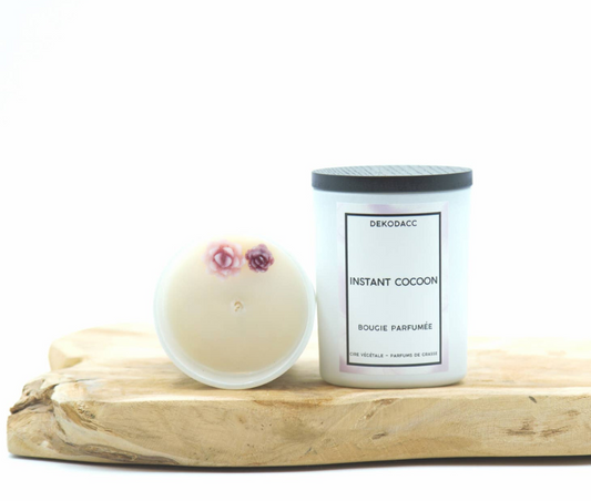 Instant Cocoon scented candle